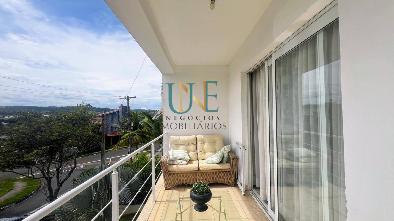 Casa à venda no Condomínio Terras do Oriente em Valinhos | 3 Quartos | 240m