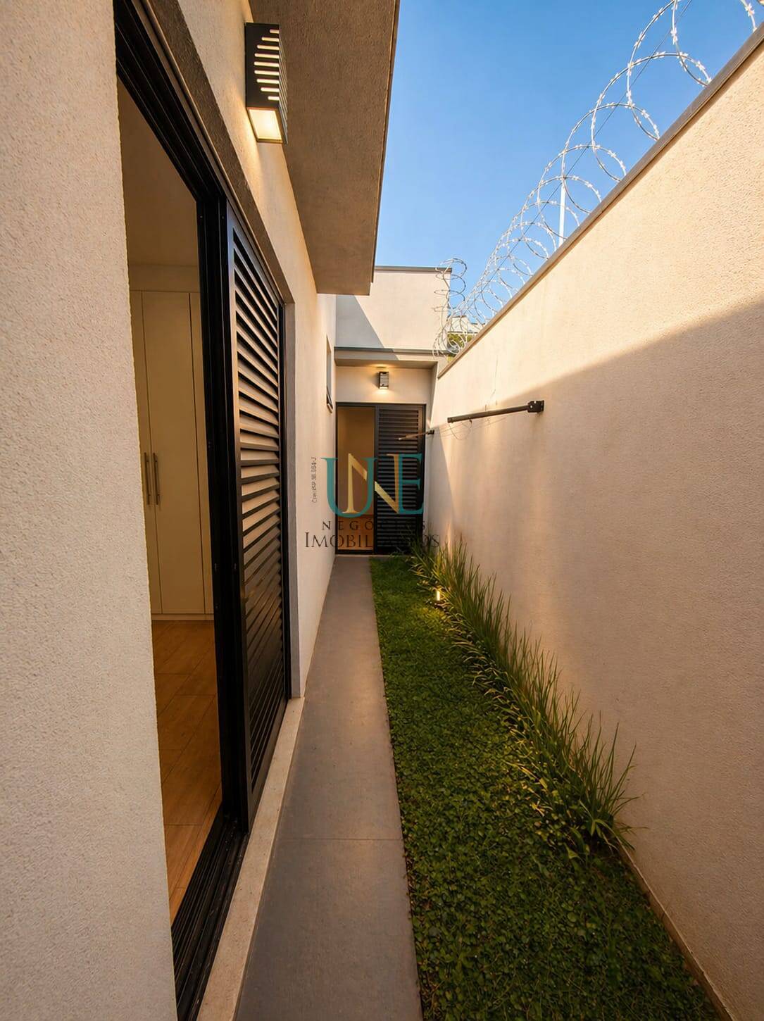 Casa Térrea Moderna – 3 Suítes e Acabamento de Alto Padrão no Jd Ibirapuera - Foto 18