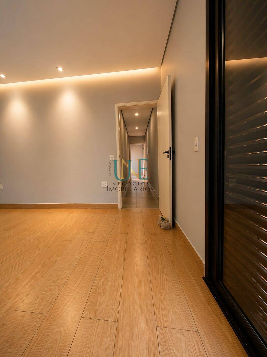 Casa Térrea Moderna – 3 Suítes e Acabamento de Alto Padrão no Jd Ibirapuera - Foto 14